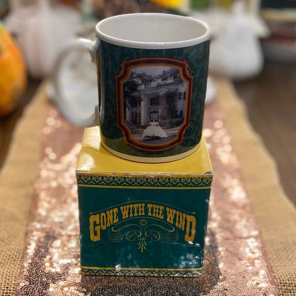 Vintage Hamilton “Gifts Gone With The Wind” Scarlett @ Tara Coffee Mug NWT